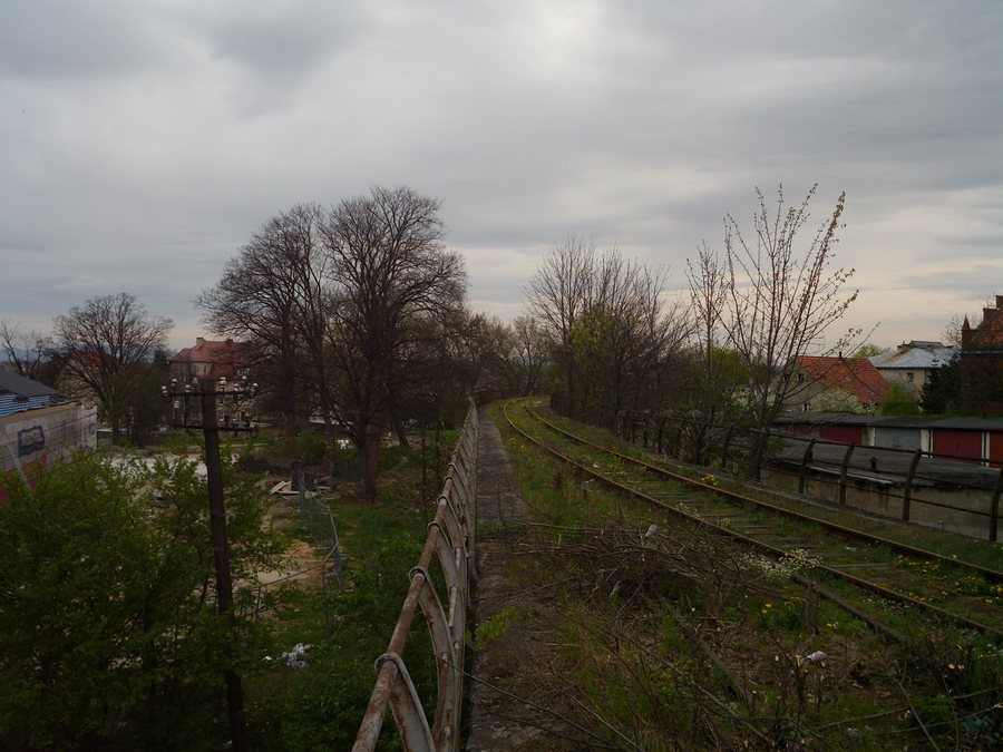 File:Strzegom rail bridge.JPG