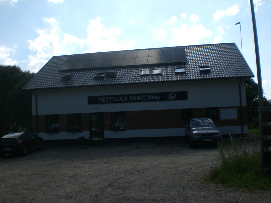 File:Kozin, przystań FAMILYday 9234.jpg
