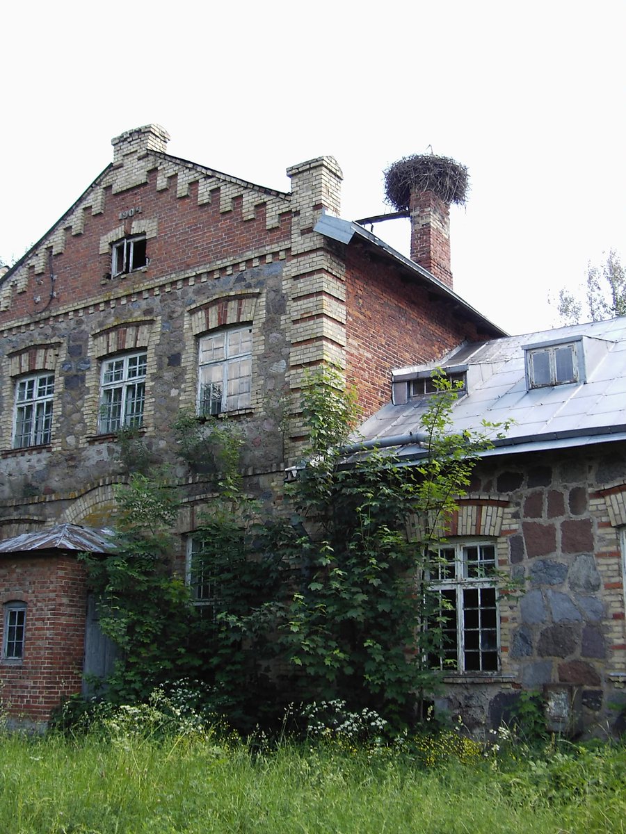 File:2011 Strażnica Hołny Wolmera KOP WOP SG.JPG