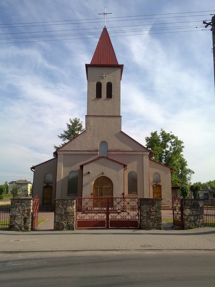 File:Kościół Wola Krzysztoporska.jpg