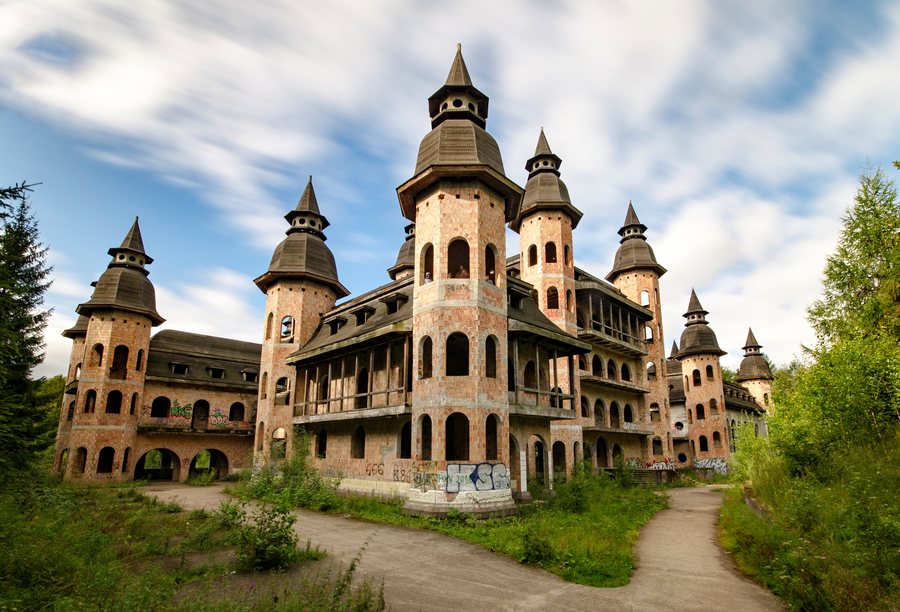 File:Zamek Łapalice.jpg