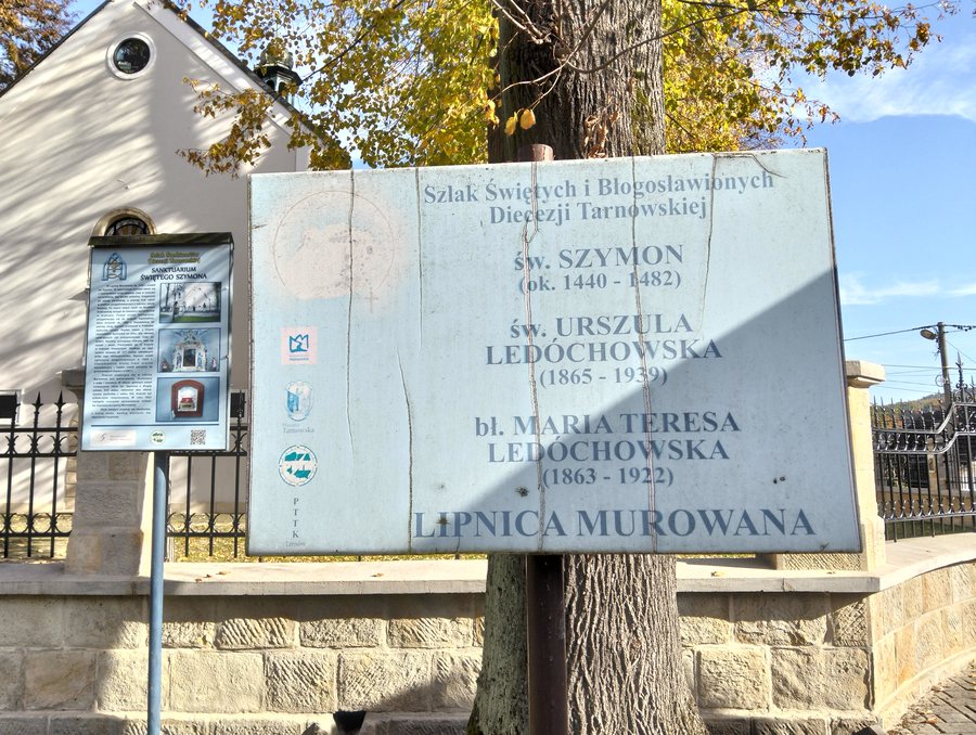 File:MOs810 WG 38 2024 (Wisła - Pogórze) Saint Simon of Lipnica church in Lipnica Murowana 02.jpg