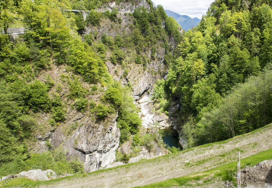 File:Centovalli cassinam 202.jpg