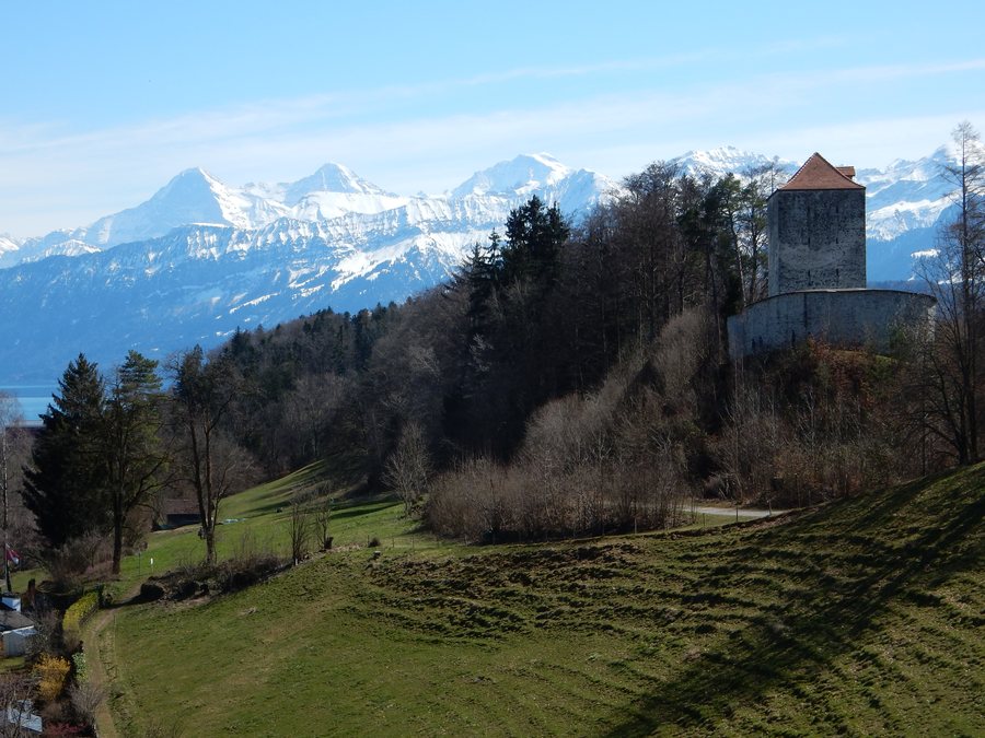 File:Strättlingturm mit Eiger Mönch und Jungfrau.jpg