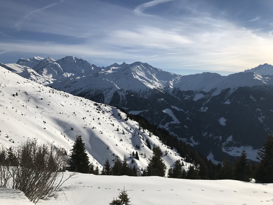 File:Ski Slopes of Verbier.jpg