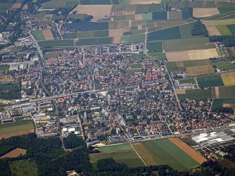 File:Gland 2018.jpg
