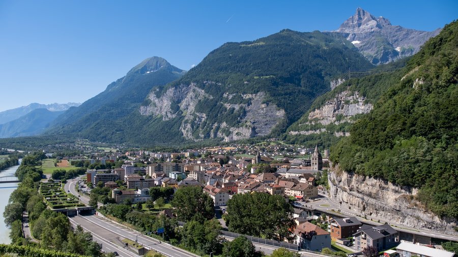 File:Saint-Maurice (VS) - juillet 2022.jpg