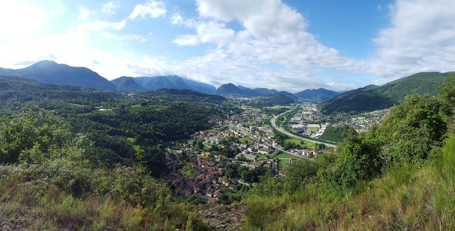 File:Lamone, Manno, Bioggio, Agno and Massagno as seen from San Zeno 2.jpg