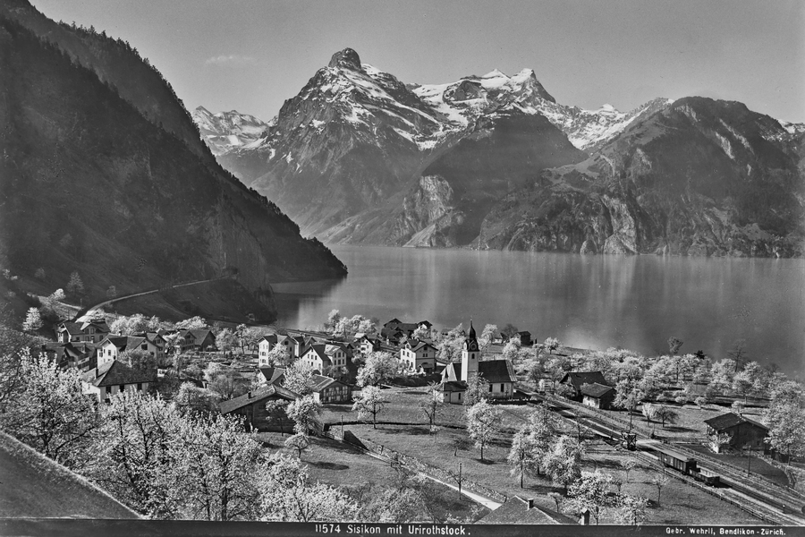 File:Sisikon CH-NB Photoglob-Wehrli EAD-WEHR-11574a-B (cropped).webp