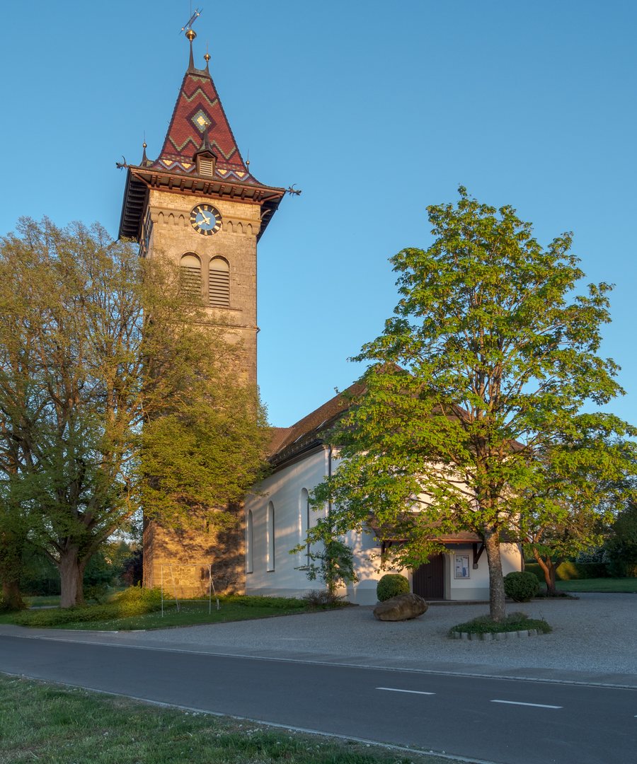 File:Kirche Oberhofen (Lengwil) TG.jpg