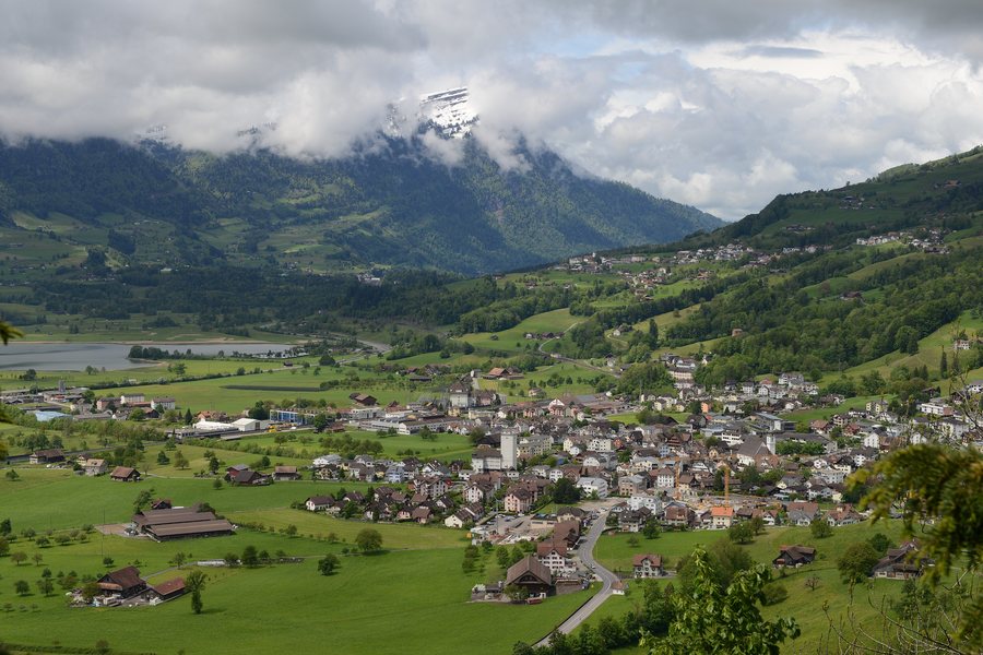 File:Steinen Schwyz von der Schlagstrasse 135.JPG