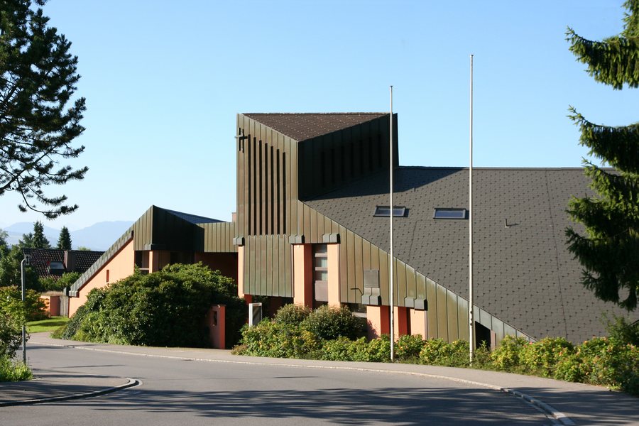 File:Herz Jesu Hausen aussen.jpg
