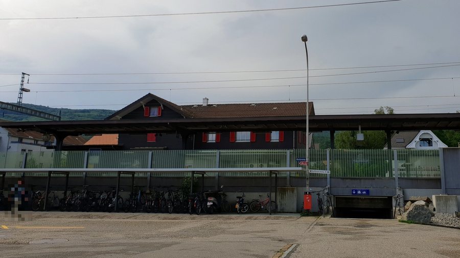 File:Hägendorf railway station.jpg