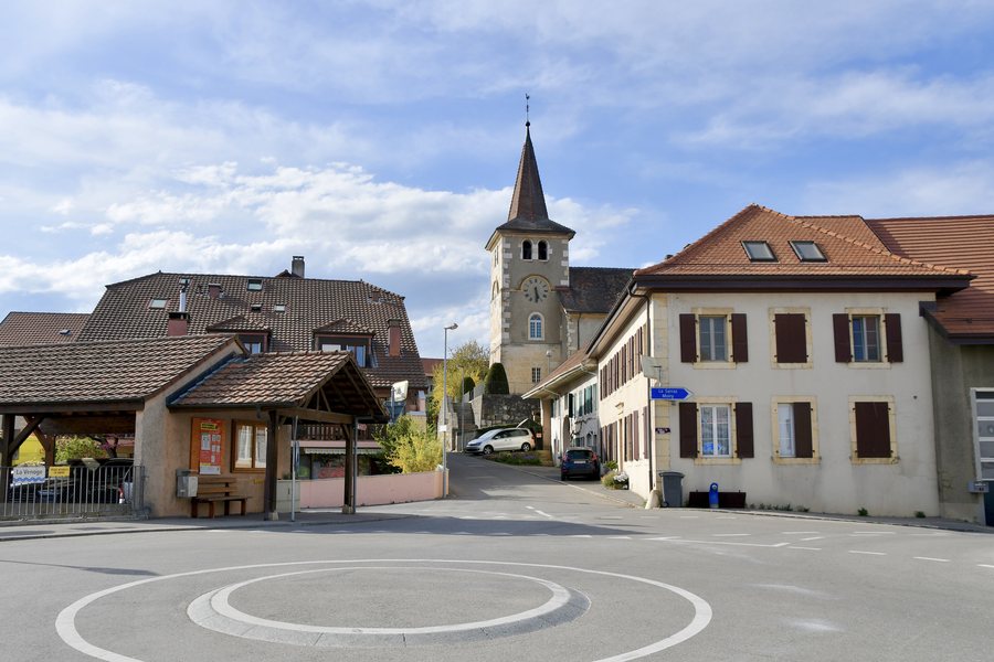 File:Village de Cuarnens (VD).jpg