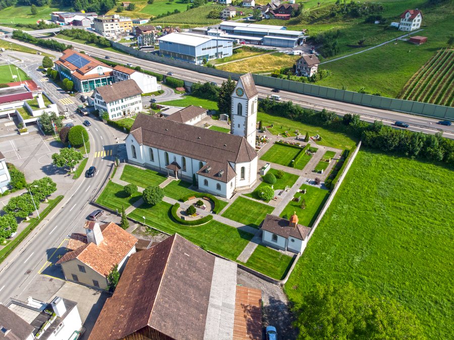 File:Wangen SZ Kirche.jpg