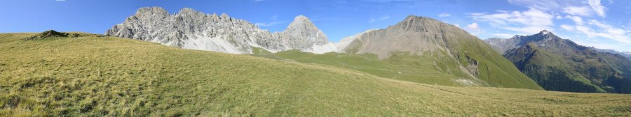 Bergüner Stöcke Panorama - Piz Mitgel - Tinzenhorn - Piz Ela - Pizza Grossa - Piz d'Err