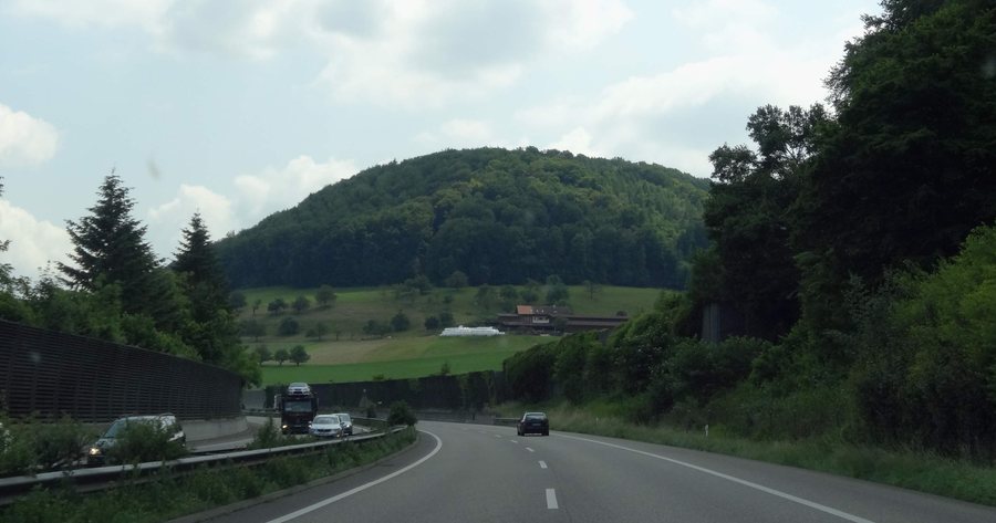File:Zunzgen, Switzerland - panoramio.jpg