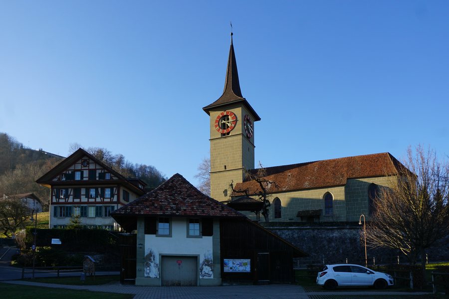 File:Kirche Oberburg BE (1).jpg