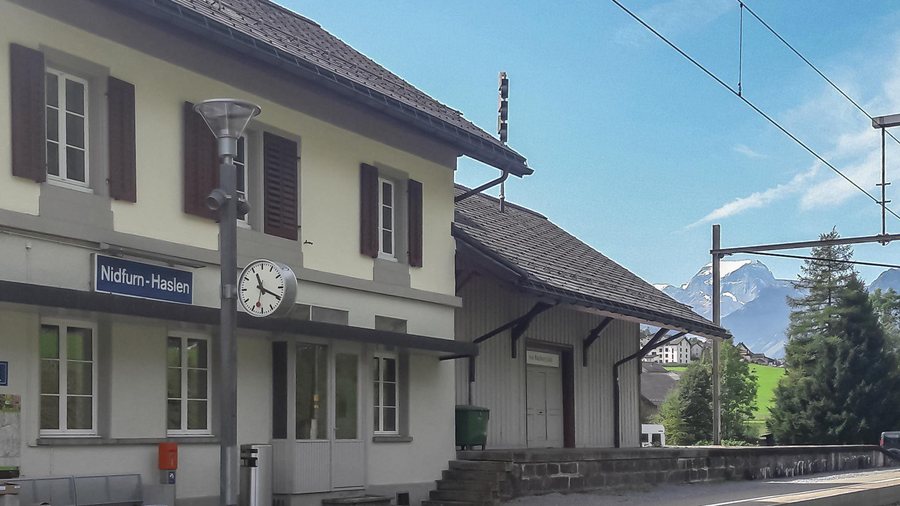 File:Nidfurn-Haslen railway station.jpg