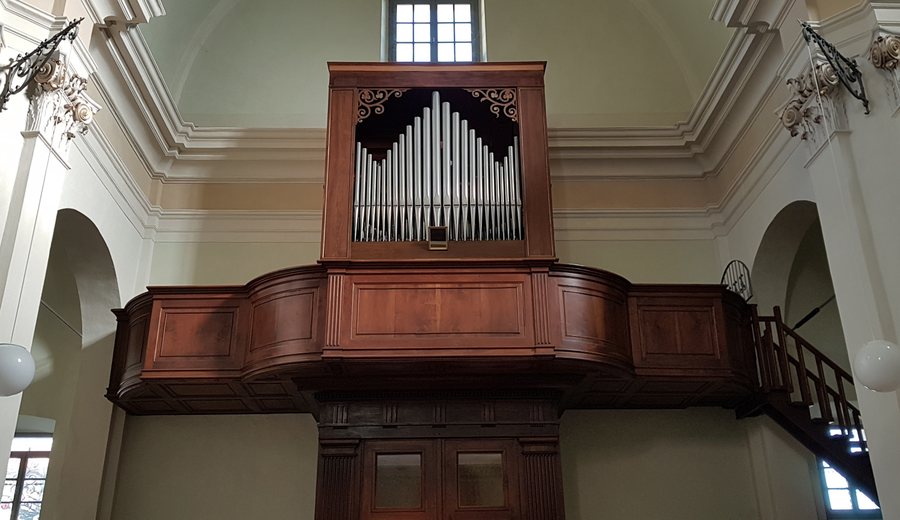 File:Pipe Organ Besazio.jpg