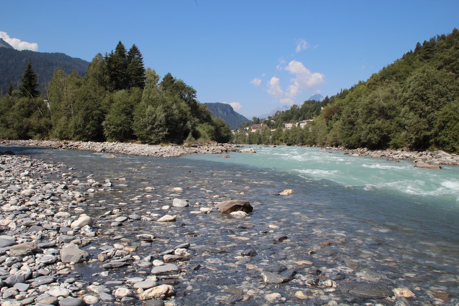 Zusammenfluss Glenner Vorderrhein1