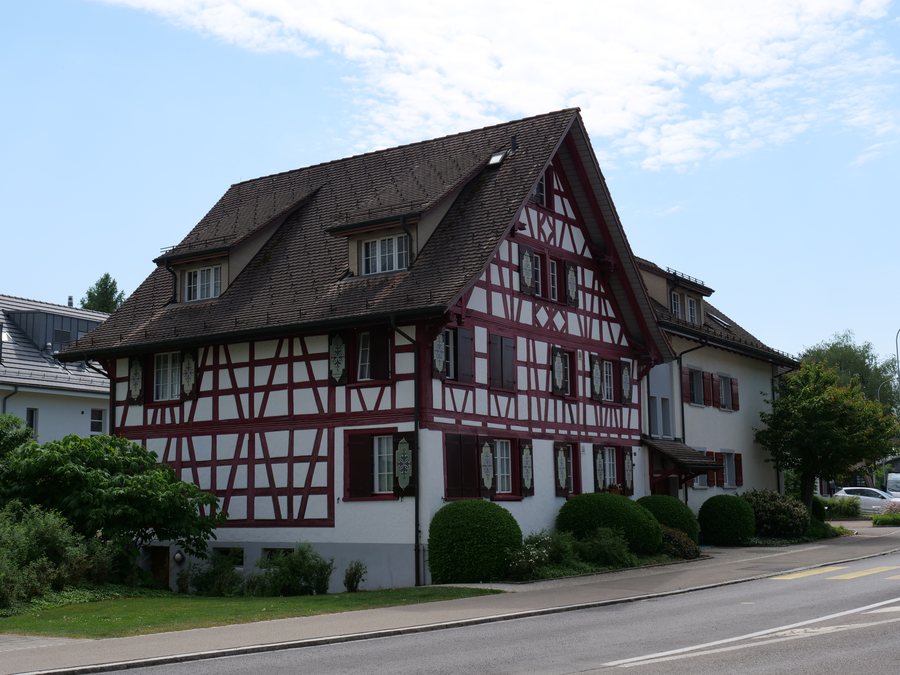 File:Bauernhaus Lommis P1030228.jpg