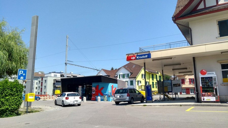 File:Kradolf railway station.jpg