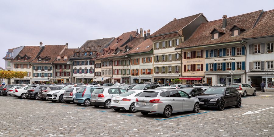 File:Aarberg Altstadt MG 3670.jpg