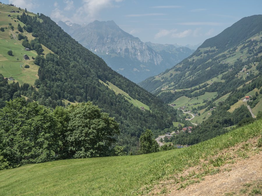 File:Das Schächental, Spiringen UR 20230629-jag9889.jpg