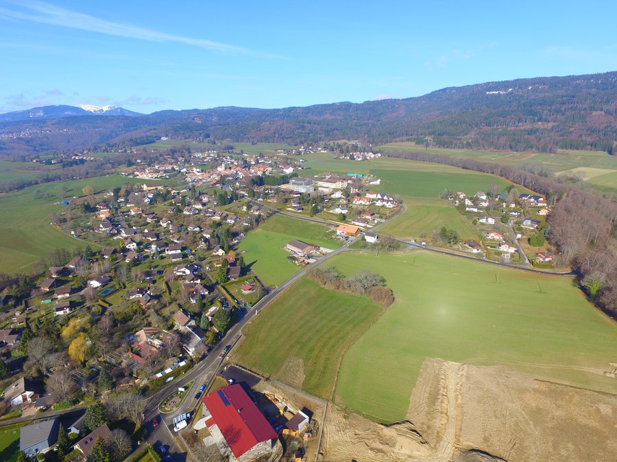 File:Le-Vaud-aerial.JPG