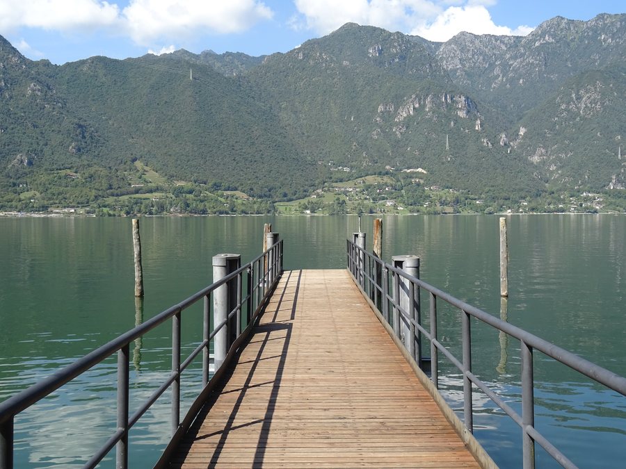 File:Molo di Vesta.jpg