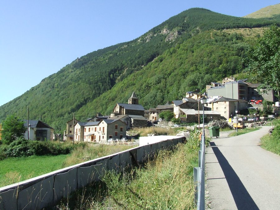 File:La Torre de Cabdella. Espui 15.JPG