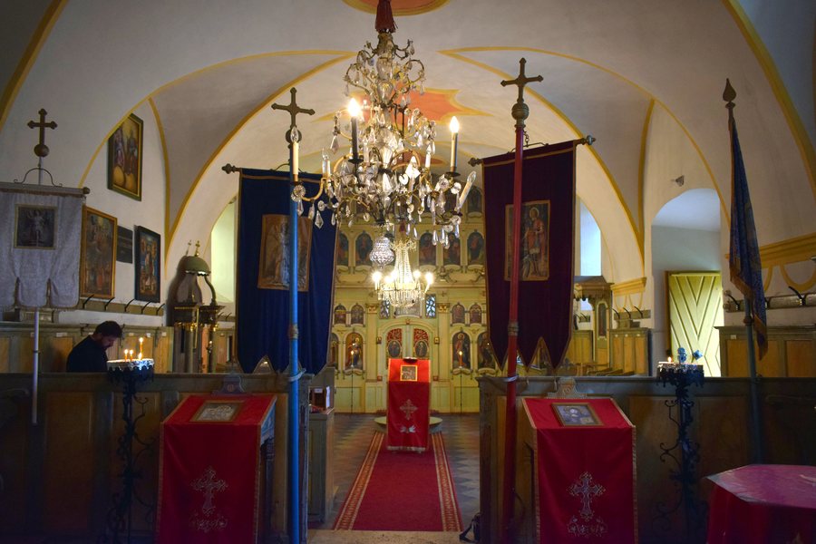 File:Budakalász szerb beltér.jpg