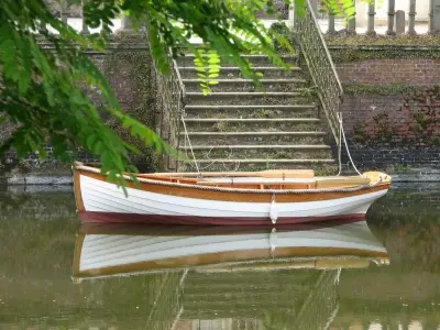 Kanufahrt auf ruhigem Wasser